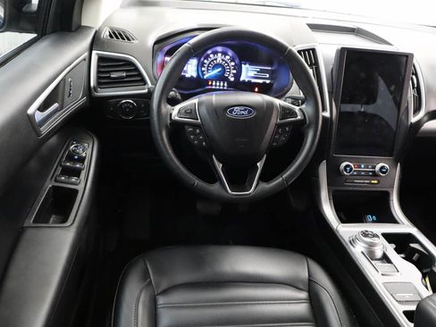 Used 2022 Ford Edge SEL w/ Convenience Package AWD/4WD image 4