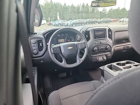 Used 2021 Chevrolet Silverado 1500 Custom AWD/4WD image 12