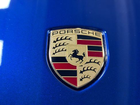 Certified 2026 Porsche Macan AWD/4WD image 12
