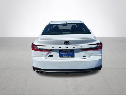 Used 2025 Toyota Camry SE w/ Convenience Package AWD/4WD image 8