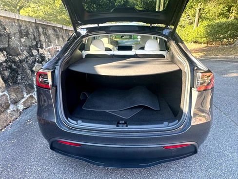 Used 2023 Tesla Model Y Long Range image 56