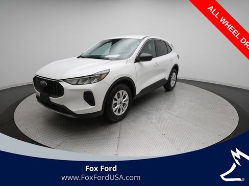 Used 2023 Ford Escape Active image 1