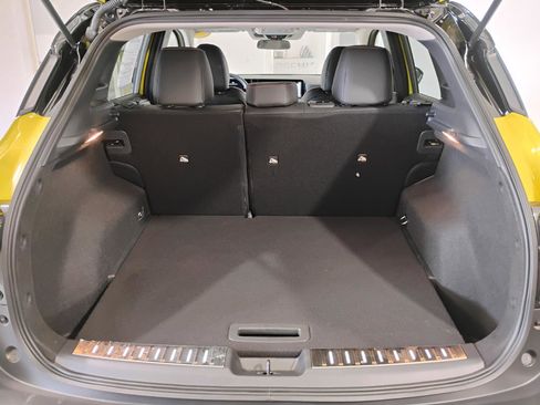 Used 2025 Nissan Kicks SR w/ Illumination Package image 78