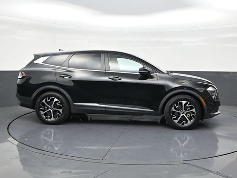 Used 2023 Kia Sportage EX FWD image 6