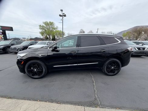 Used 2024 Buick Enclave Essence w/ Sport Touring Edition AWD/4WD image 7