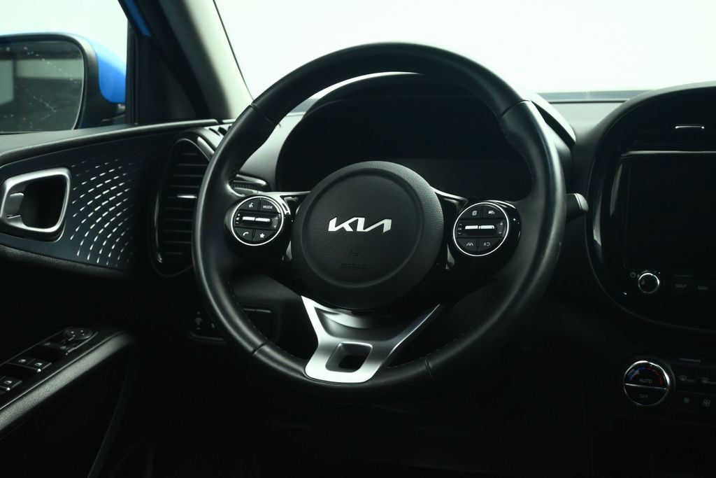 Used 2023 Kia Soul EX FWD image 39