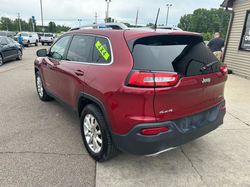Used 2017 Jeep Cherokee Limited AWD/4WD image 7