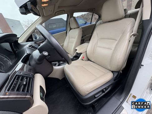 Used 2016 Honda Accord Touring image 2