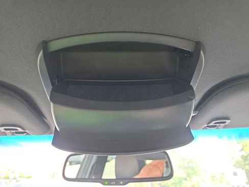 Used 2019 Toyota Avalon XLE FWD image 36