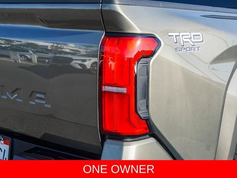 Used 2024 Toyota Tacoma TRD Sport RWD image 7