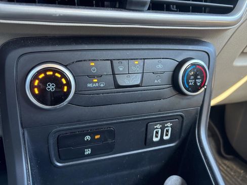 Used 2021 Ford EcoSport S image 18