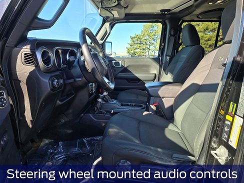 Used 2020 Jeep Wrangler Unlimited Sahara image 11