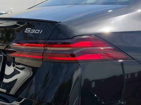New 2027 BMW 530i w/ M Sport Package RWD image 4