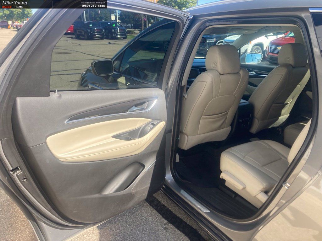 Used 2019 Buick Enclave Essence w/ Trailering Package, 5000 lbs. FWD image 12