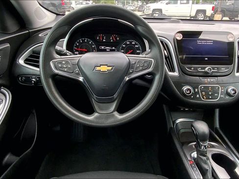Used 2024 Chevrolet Malibu LT FWD image 6