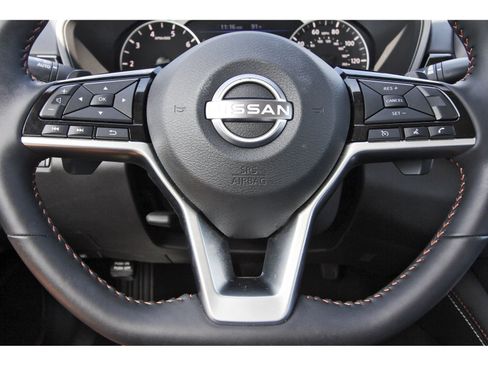 Certified 2025 Nissan Altima 2.5 SR FWD image 16