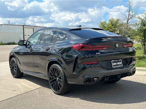 New 2026 BMW X6 M60i image 6