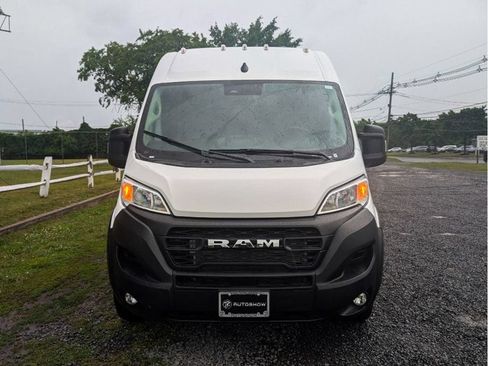 Used 2026 RAM ProMaster 2500 w/ Convenience Group FWD image 2