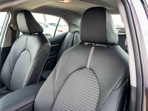 New 2026 Toyota RAV4 XSE AWD/4WD image 9
