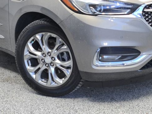 Used 2018 Buick Enclave Avenir image 3