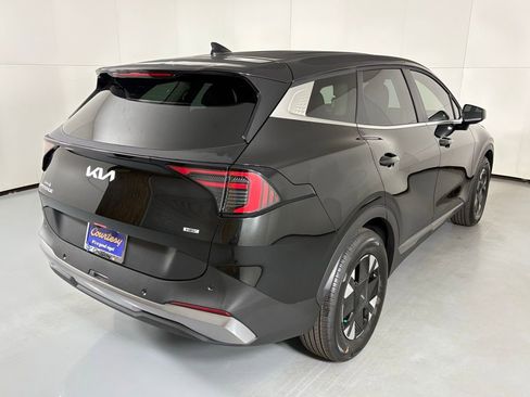 New 2026 Kia Sportage LX image 8