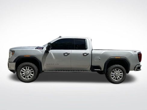 Used 2022 GMC Sierra 2500 SLT w/ SLT Convenience Package AWD/4WD image 2