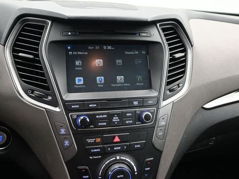 Used 2017 Hyundai Santa Fe Sport FWD image 18