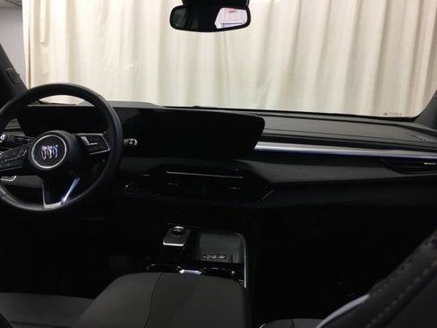 Used 2025 Buick Enclave Preferred image 19