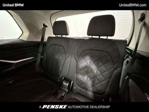 Used 2023 BMW X7 xDrive40i w/ Premium Package image 22