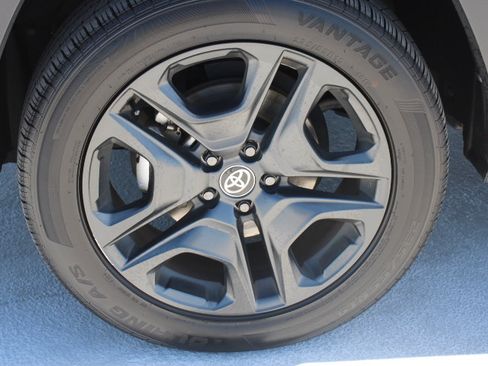 Certified 2024 Toyota RAV4 Adventure AWD/4WD image 9
