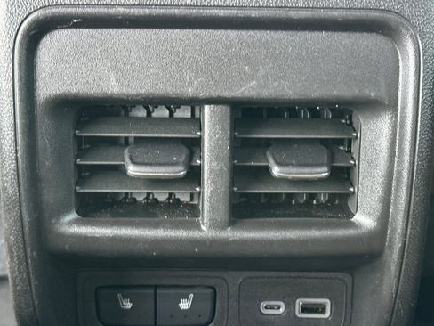 Used 2024 Cadillac XT4 Premium Luxury w/ Active Safety Package image 40