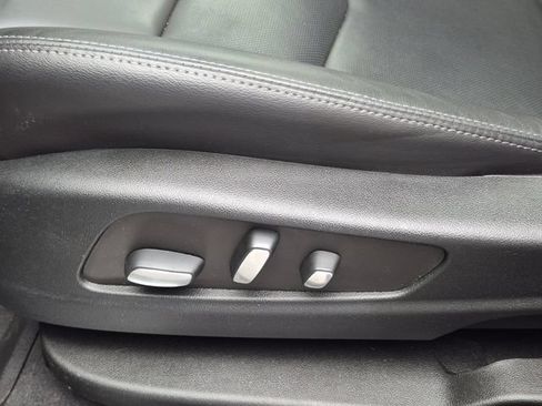Certified 2023 Cadillac XT5 Premium Luxury w/ LPO, Floor Liner Package AWD/4WD image 20