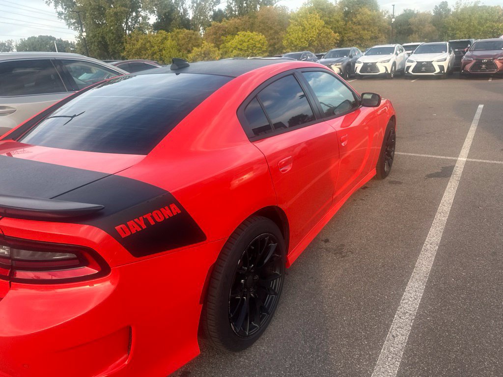 Used 2018 Dodge Charger R/T RWD image 12
