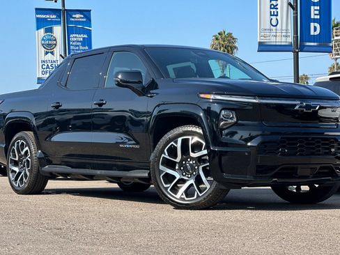 New 2024 Chevrolet Silverado EV RST image 2