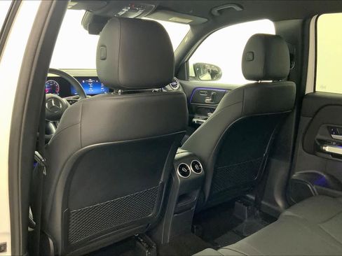 Used 2026 Mercedes-Benz GLB 250 image 17