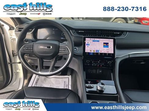 Certified 2024 Jeep Grand Cherokee Limited image 16