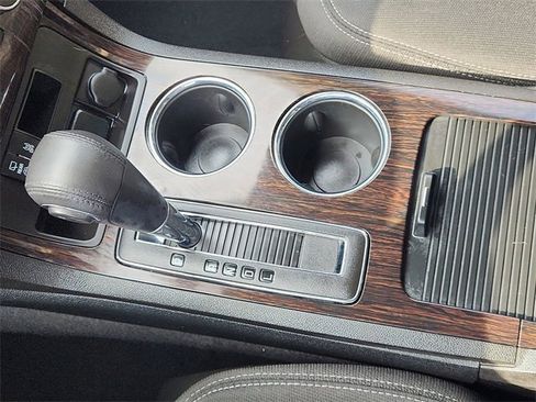 Used 2017 Chevrolet Traverse LT image 15