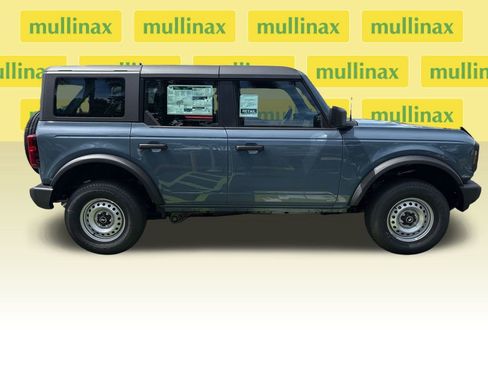 New 2025 Ford Bronco Base image 16