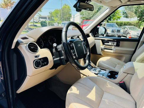 Used 2016 Land Rover LR4 HSE AWD/4WD image 31