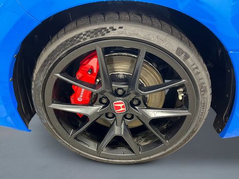 Used 2025 Honda Civic Type R image 11
