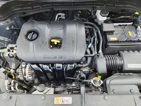 Used 2025 Kia Soul LX w/ LX Technology Package FWD image 30
