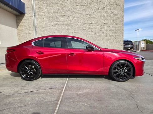 Used 2022 MAZDA MAZDA3 s image 6