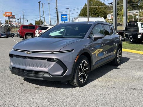New 2026 Chevrolet Equinox EV LT AWD/4WD image 7