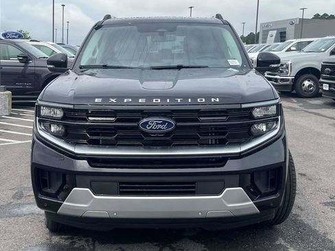 New 2026 Ford Expedition Max Platinum w/ Platinum Ultimate Package AWD/4WD image 6