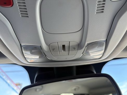 Used 2023 Jeep Renegade Limited image 20