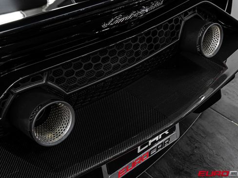 Used 2021 Lamborghini Aventador SVJ AWD/4WD image 28