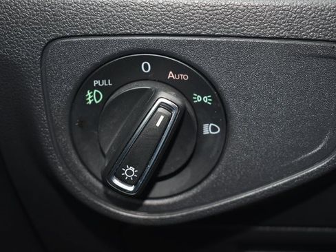 Used 2019 Volkswagen Atlas SEL image 17