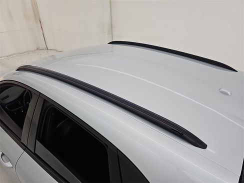 Used 2018 Porsche Macan image 44