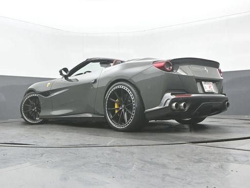 Used 2020 Ferrari Portofino RWD image 37