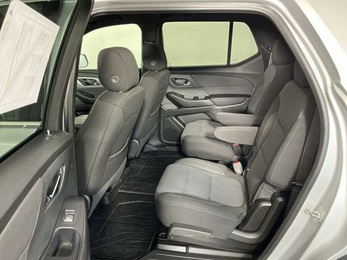 Used 2022 Chevrolet Traverse LT w/ LPO, Floor Liner Package AWD/4WD image 16